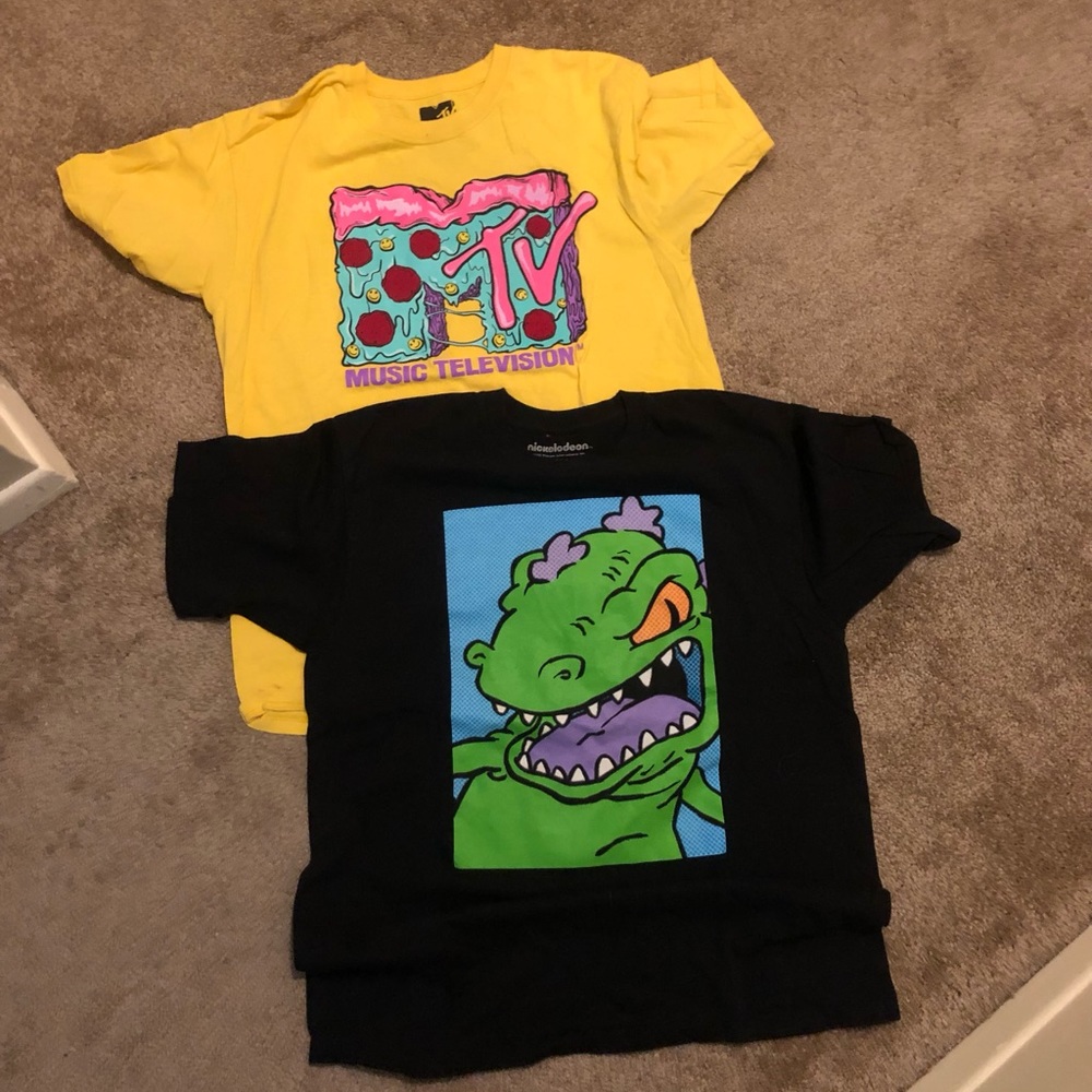 GRAPHIC // Graphic Tees